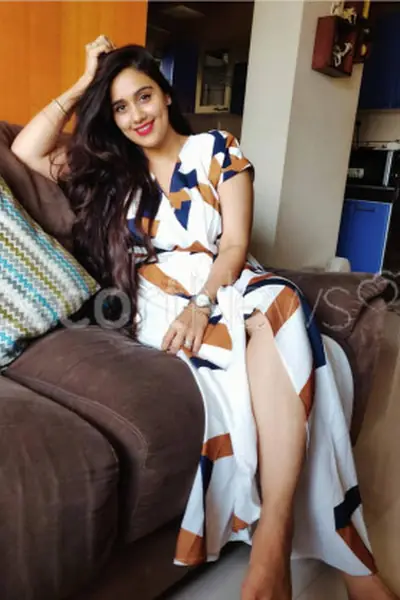 Choose VIP Call Girls In Paharganj Delhi Ncr 9999211002 Meet Our Female In Delhi - photo 1