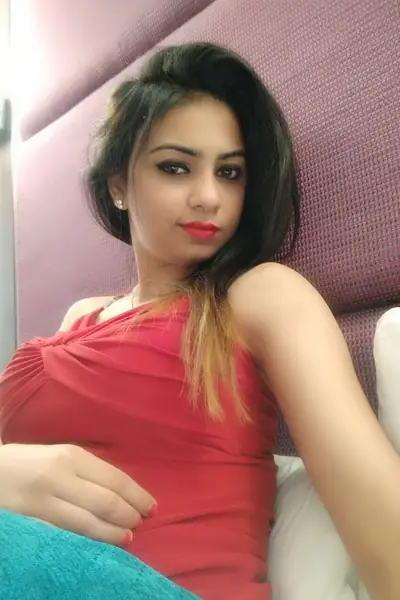 ℭaℒℒ ℊiℛℒs in Kailash colony- ꧁❤ ⎷ 99580√18831|) Delhi Independent Escorts Girl Service - photo 1