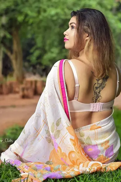WOMEN SEEKING MEN IN GREEN PARK 8448614497 ESCORT SERVICE IN DELHI - photo 1