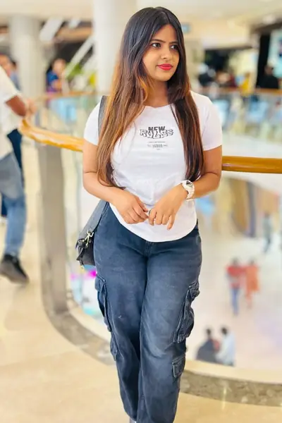 Chembur Call girls ? +919833754194* Model Call Girls Near Sion Call girls Mumbai Escorts - photo 1