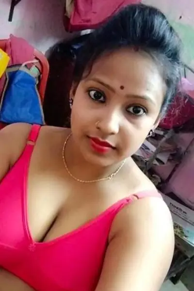 Tamil Hot bhabhi video Sex Chat with nude pics video call full nude big boobs - photo 1