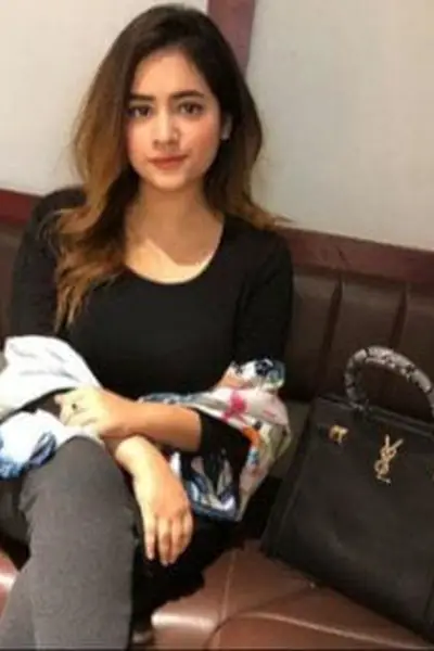 LOW-COST independent safe and secure call girl sarvice call me 9262606572 all time enjoy home service now - photo 1
