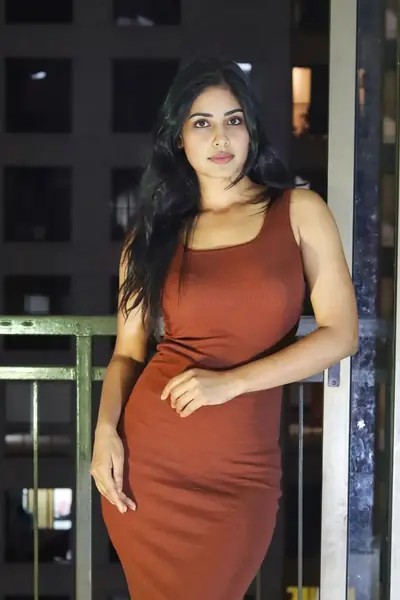 VIP GENUINE HIGH PROFILE HOT SEXY TOP MODEL COLLEGE GIRLS ESCORTS IN DOMBIVLI - photo 1
