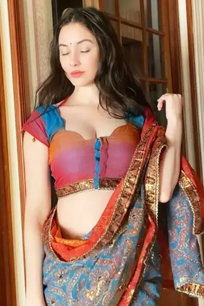 Call Girls in Greater Kailash Delhi-8447509000 Delhi Call Girls - photo 1